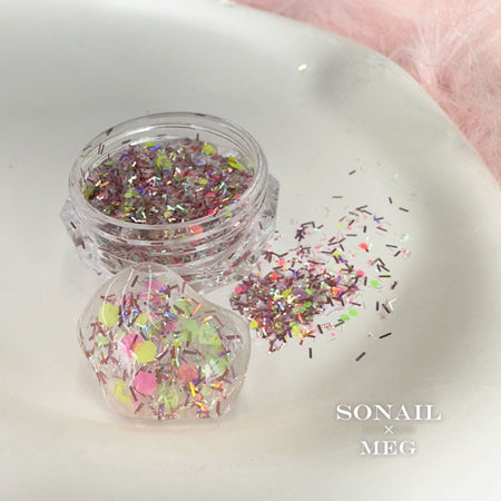 SONAIL×MEG Shred Holo Mini Hexagon Colorful MEG000340 1.3g