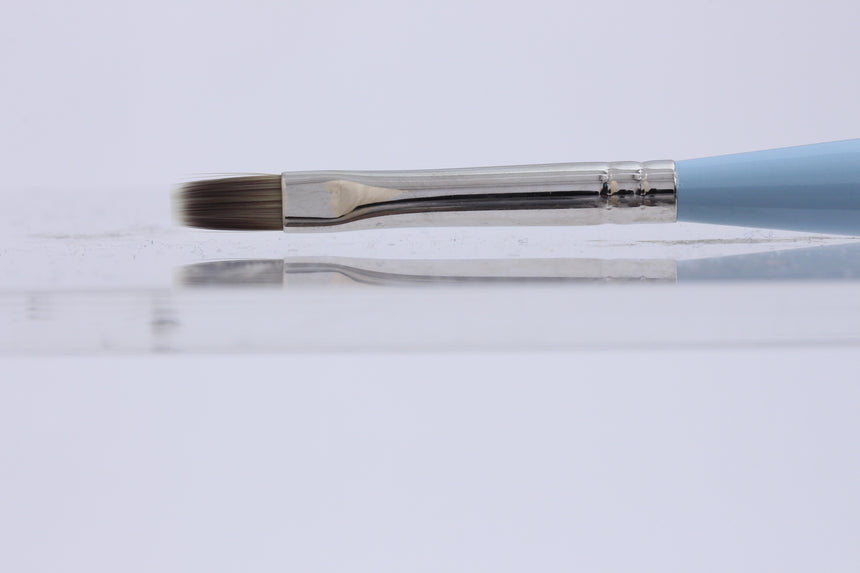 SHAREYDVA Gel Brush Flat # 4 (with cap)