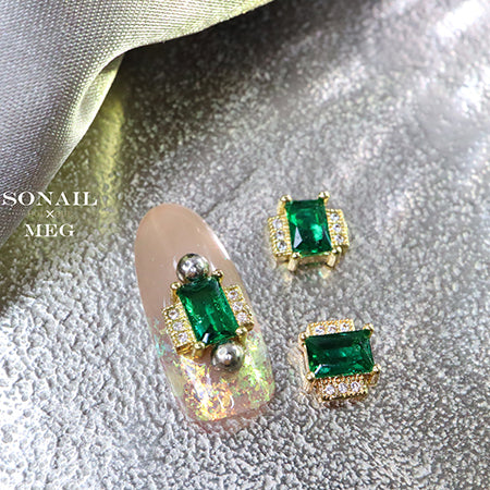 SONAIL x MEG Side Bijou Square Glass Stone Green MEG000169 2P