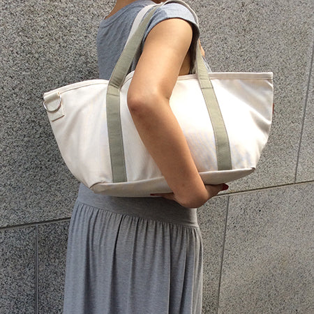 【25990】Soeno Nail Tote Bag Beige / Olive