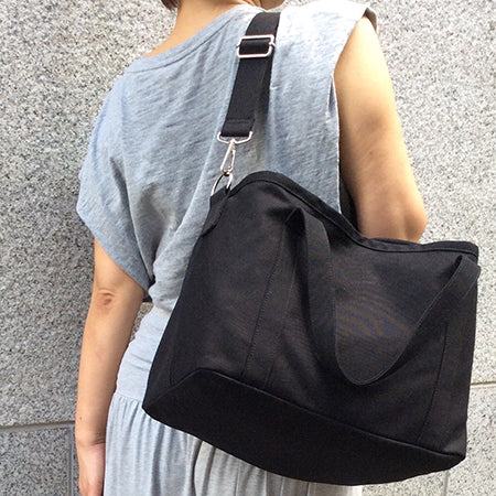 【25990】Soeno Nail Tote Bag Beige / Olive